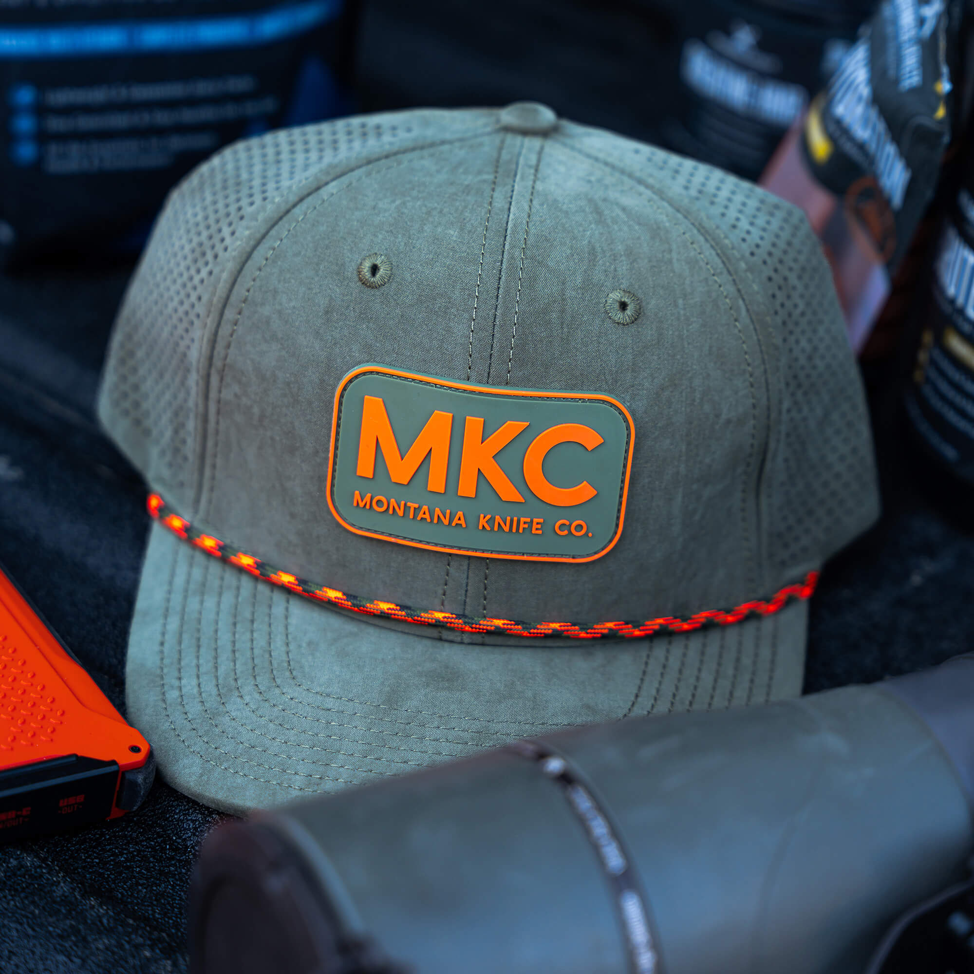 MKC PERFORMANCE SNAPBACK - OLIVE