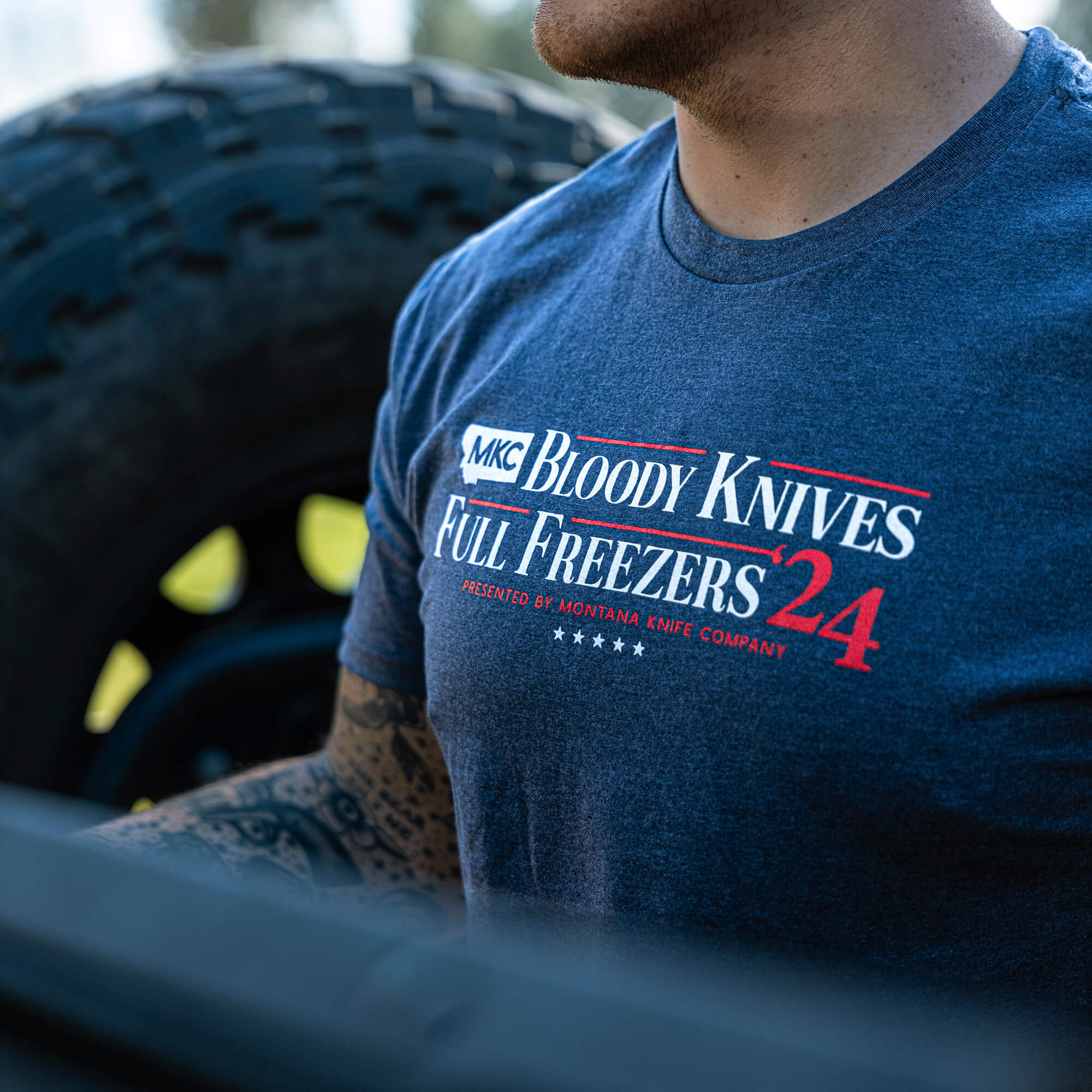 BLOODY KNIVES FULL FREEZERS '24 TEE