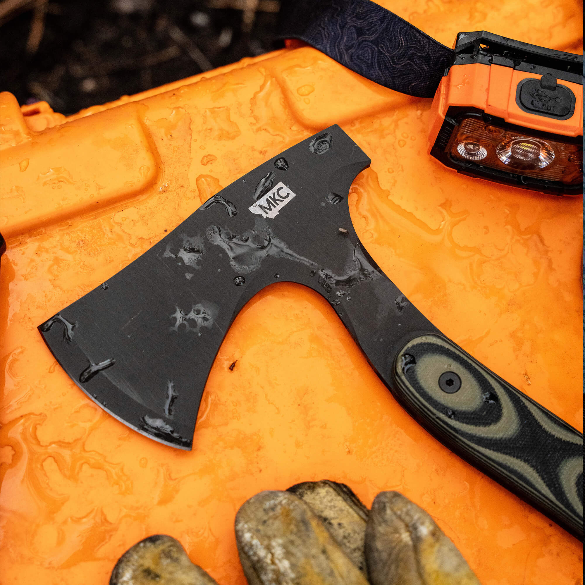 HELLGATE HATCHET - GREEN & BLACK