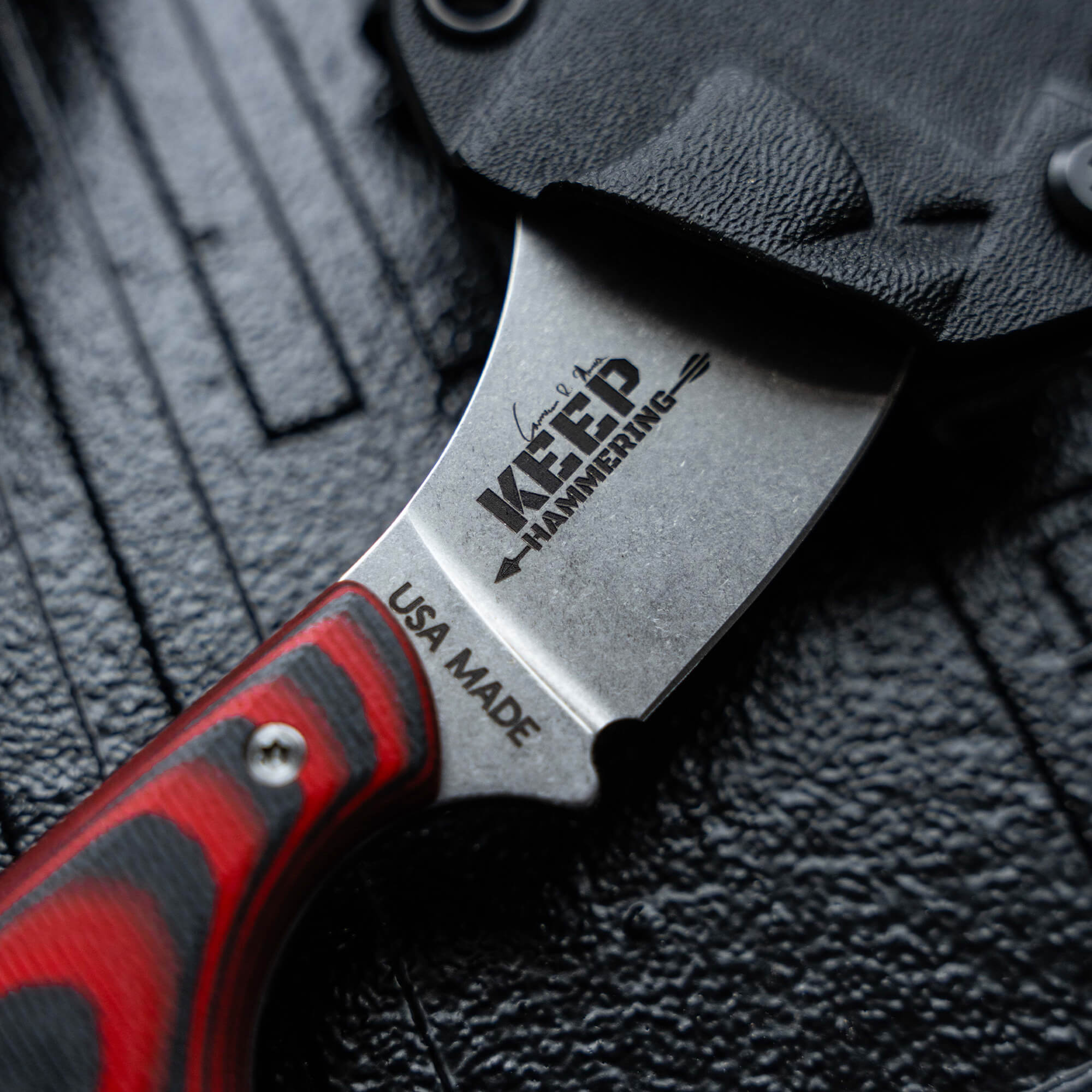 PACKOUT SKINNER - KEEP HAMMERING EDITION - RED & BLACK